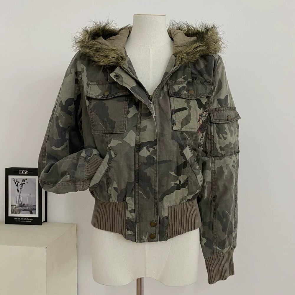 Vintage Japanese Brand Camouflage Women's Fur Jacket Parka size XL Green Beige
